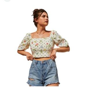 Francesca’s Floral Crop Top Size L NWT